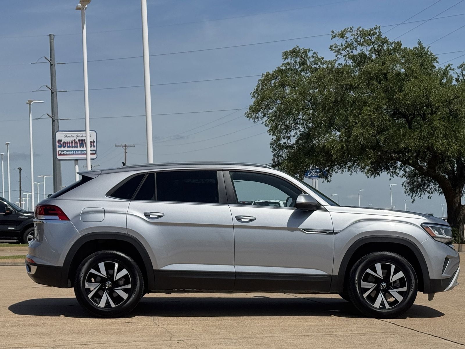2020 Volkswagen Atlas Cross Sport 2.0T SE 4Motion