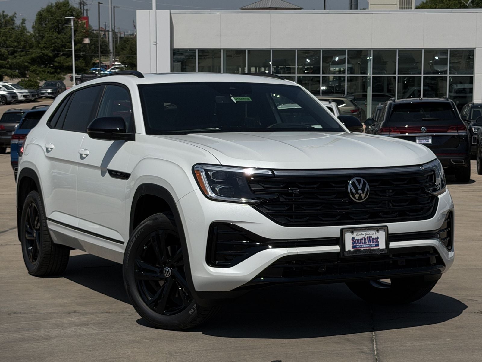 2026 Volkswagen Atlas Cross Sport 2.0T SEL R-Line Black