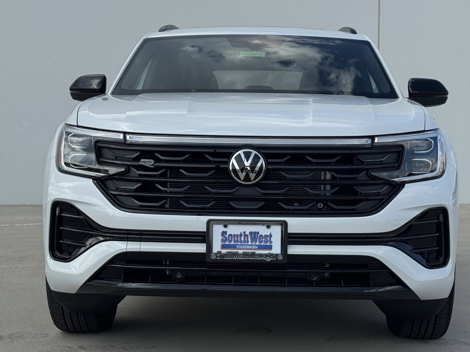 2026 Volkswagen Atlas Cross Sport 2.0T SEL R-Line Black