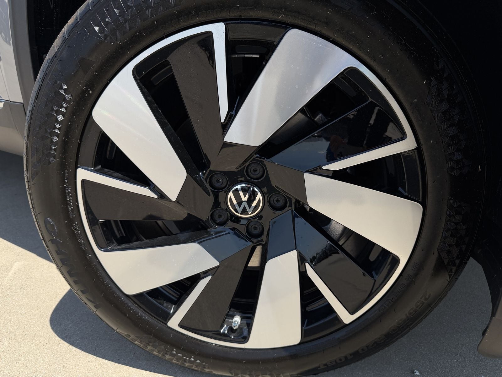2026 Volkswagen Atlas Cross Sport 2.0T SEL
