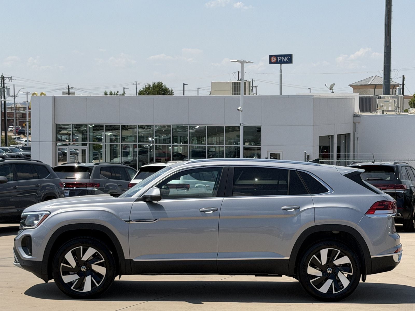 2026 Volkswagen Atlas Cross Sport 2.0T SEL