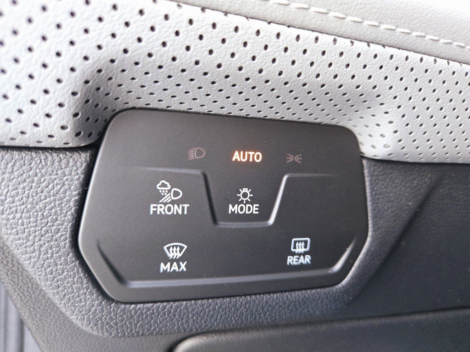 2025 Volkswagen Atlas Cross Sport 2.0T SEL