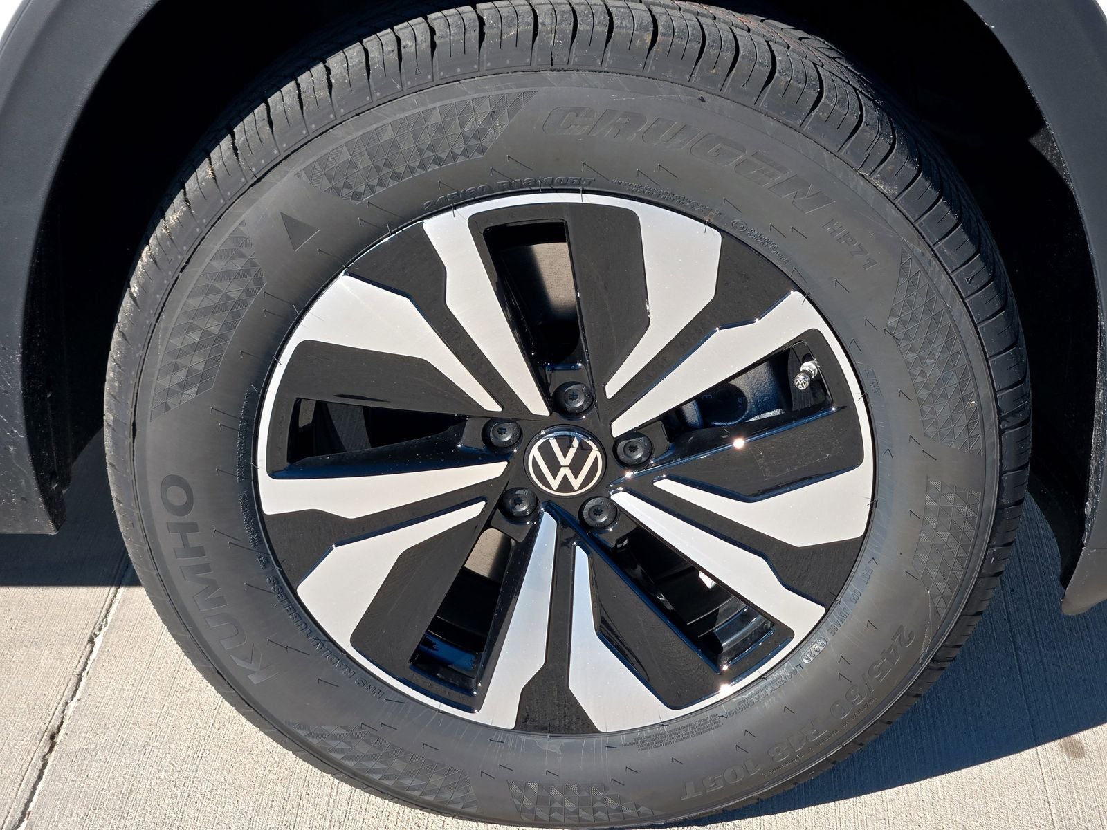 2026 Volkswagen Atlas Cross Sport 2.0T SE