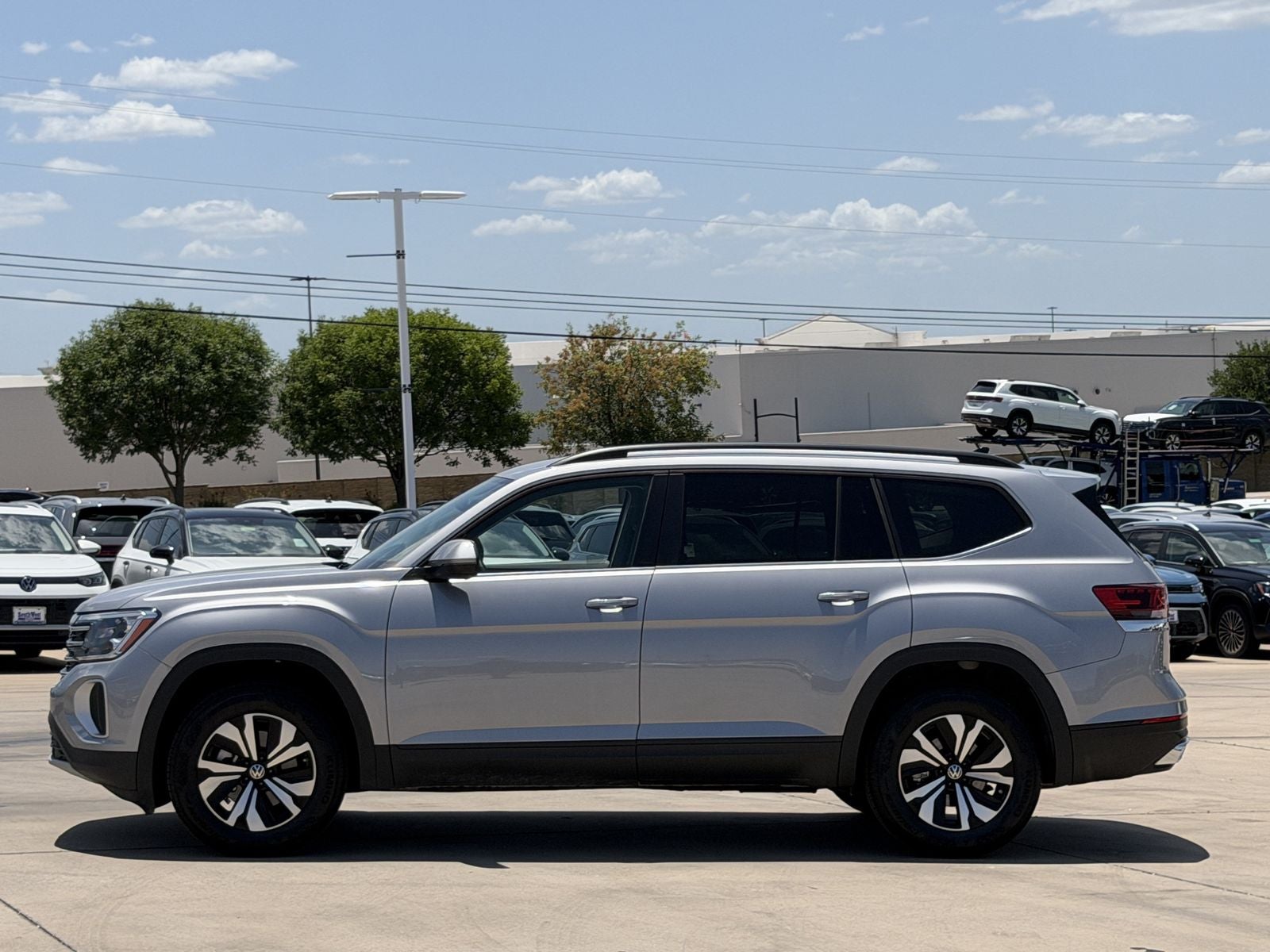 2026 Volkswagen Atlas 2.0T SE
