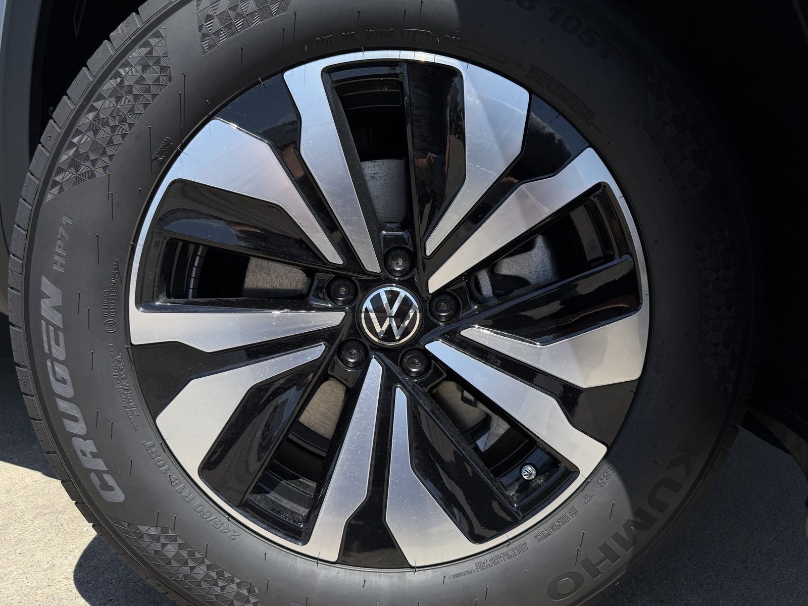2026 Volkswagen Atlas 2.0T SE