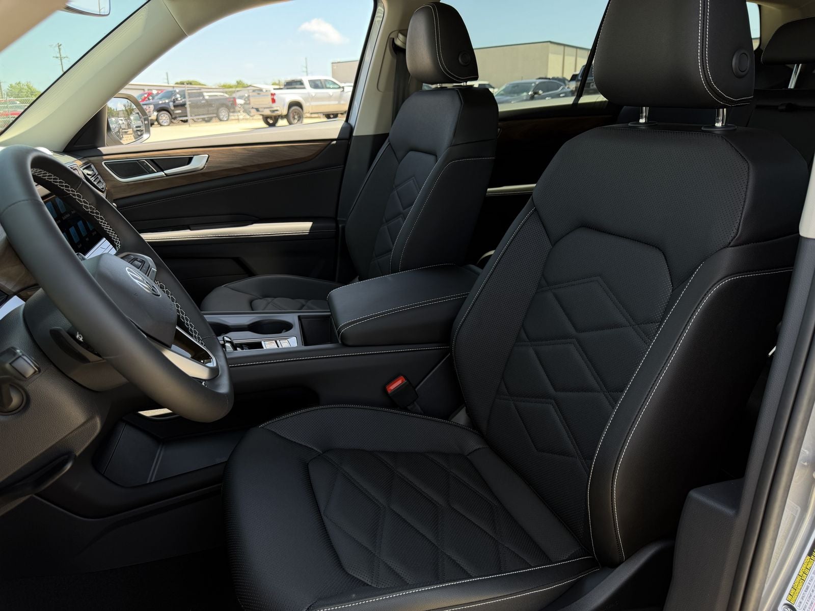 2026 Volkswagen Atlas 2.0T SE