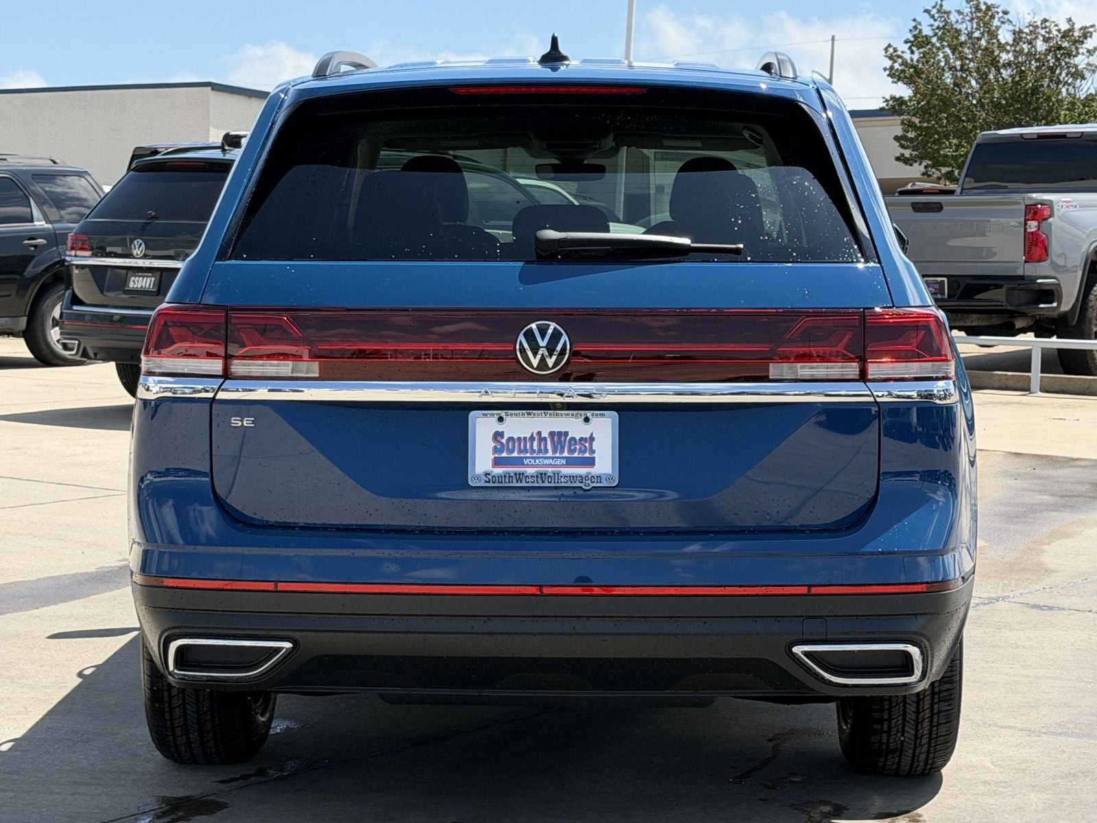 2026 Volkswagen Atlas 2.0T SE