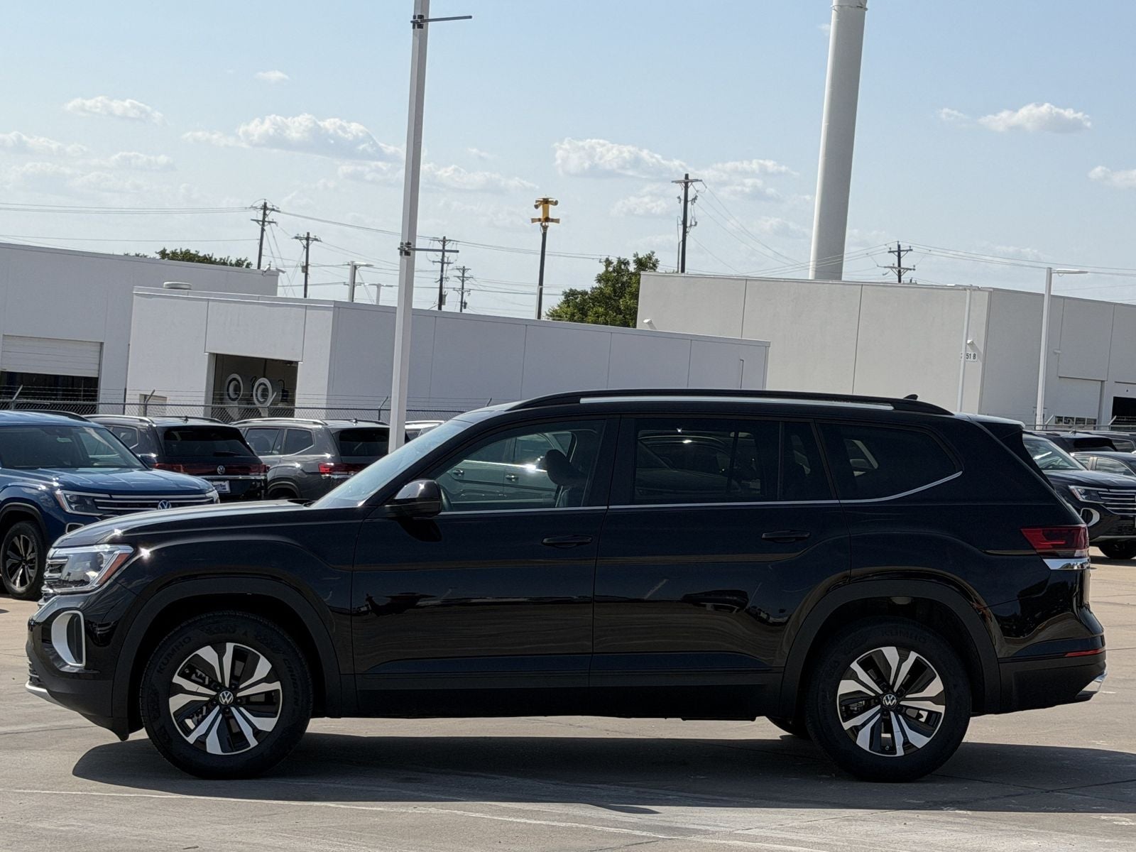 2026 Volkswagen Atlas 2.0T SE