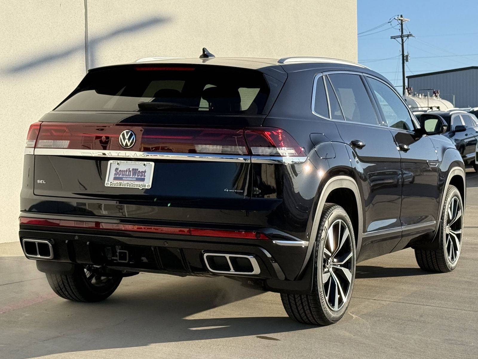 2026 Volkswagen Atlas Cross Sport 2.0T SEL Premium R-Line