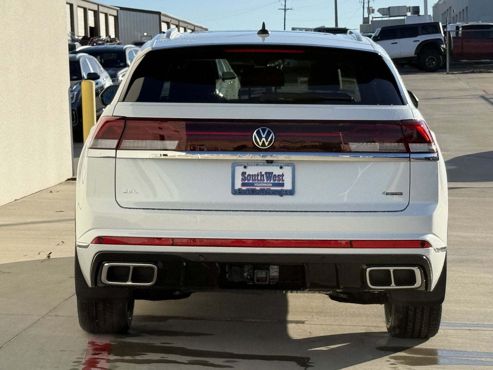 2026 Volkswagen Atlas Cross Sport 2.0T SEL Premium R-Line