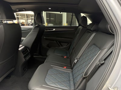 2024 Volkswagen Atlas Cross Sport 2.0T SEL Premium R-Line