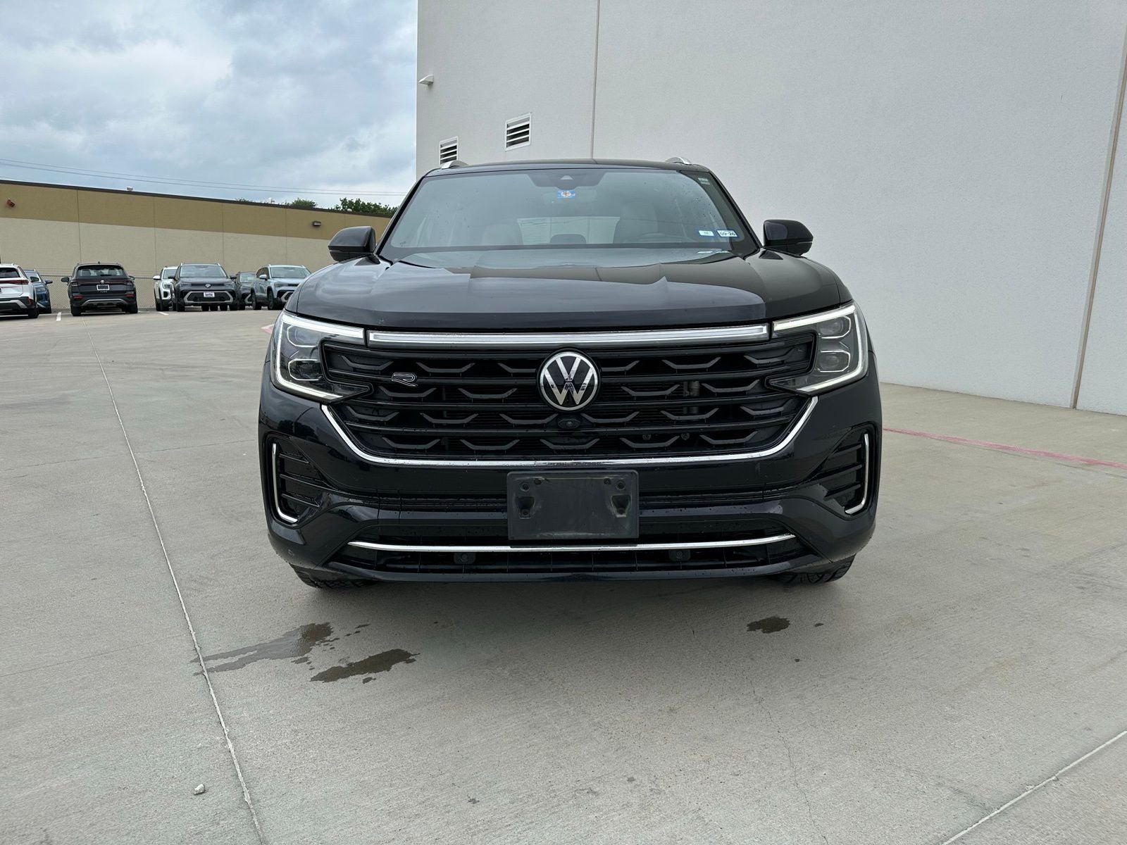 2024 Volkswagen Atlas Cross Sport 2.0T SEL Premium R-Line