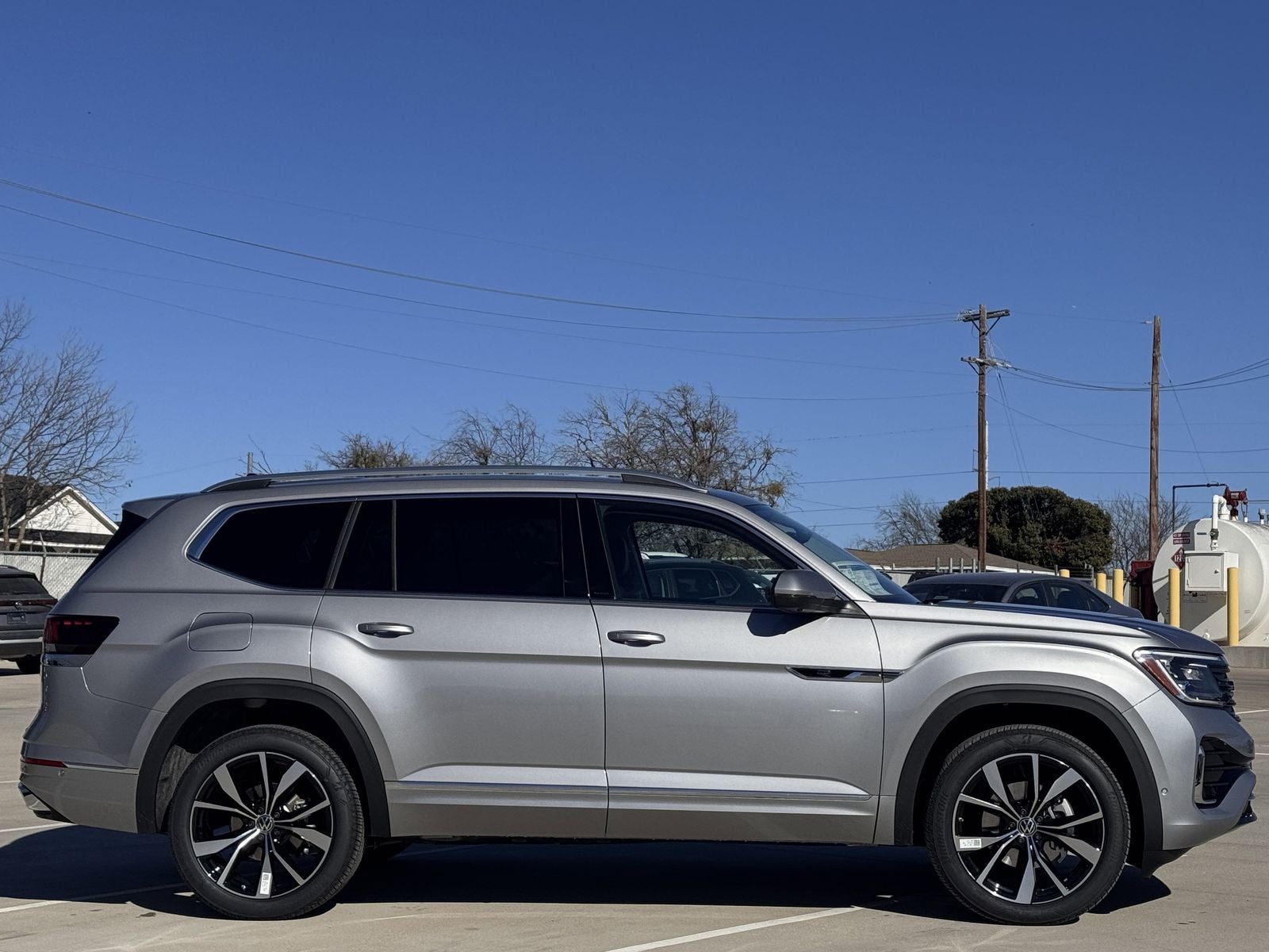 2026 Volkswagen Atlas 2.0T SEL Premium R-Line