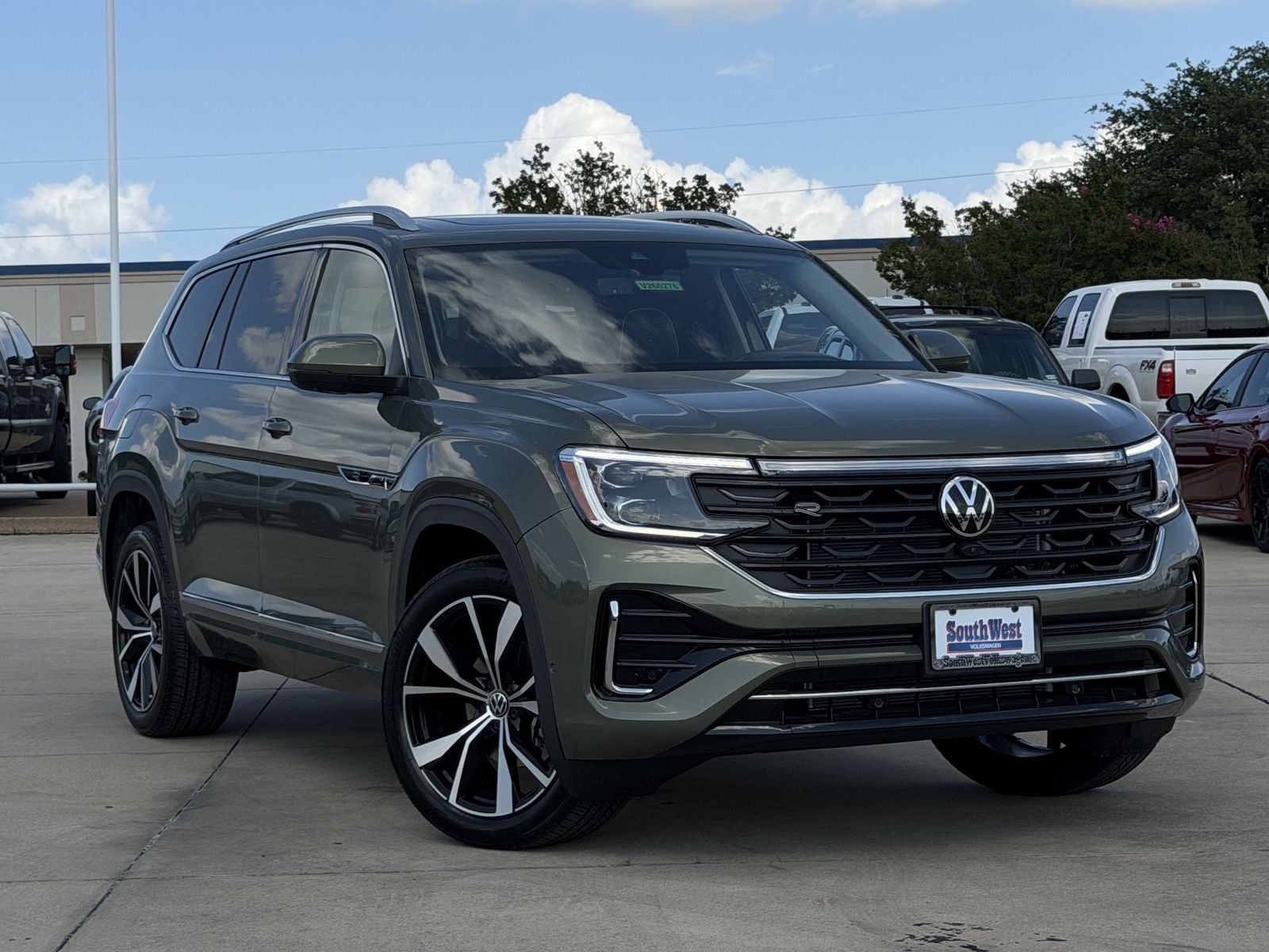 2026 Volkswagen Atlas 2.0T SEL Premium R-Line