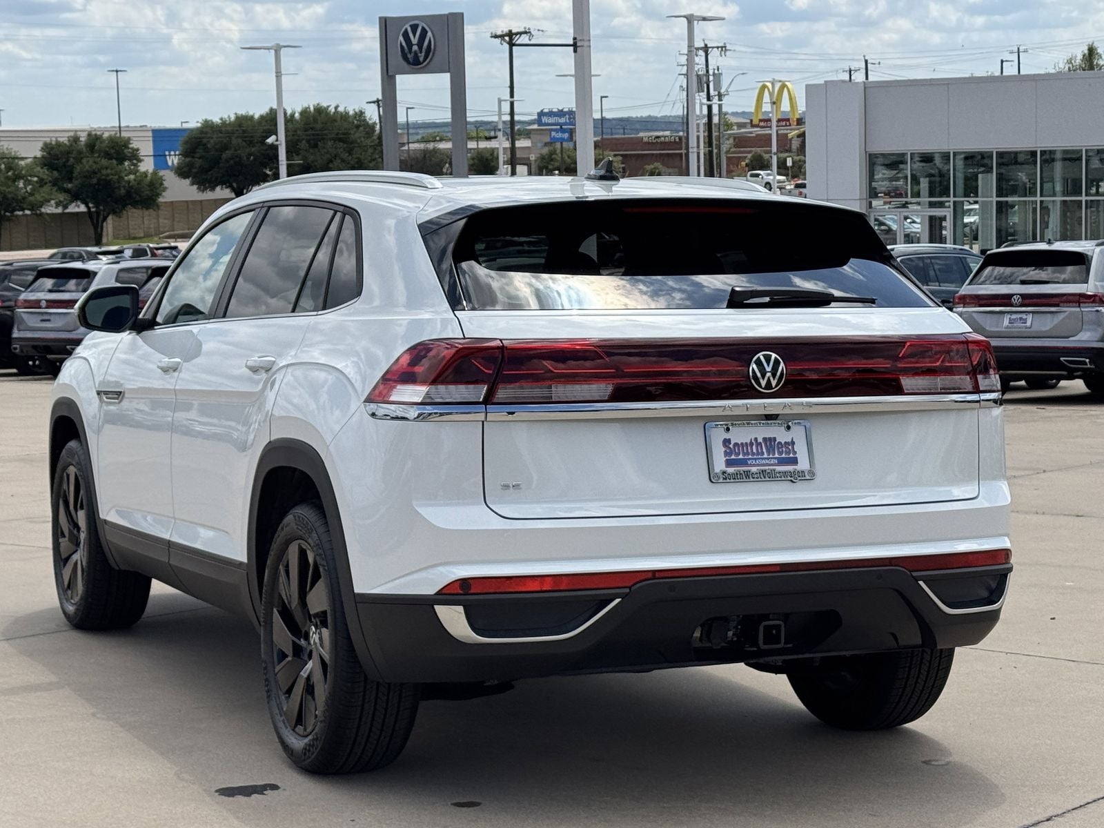 2026 Volkswagen Atlas Cross Sport 2.0T SE W/TECHNOLOGY