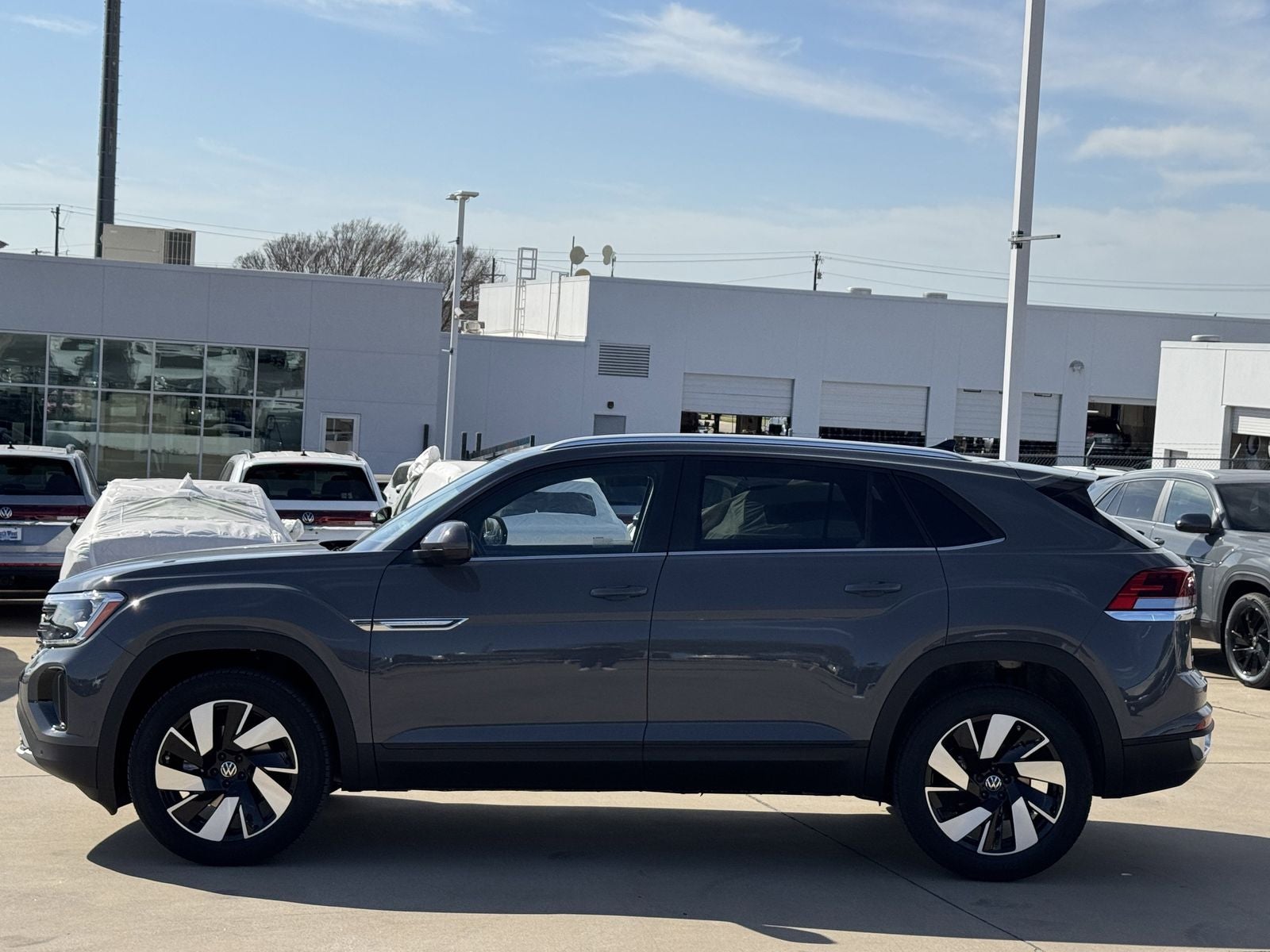 2026 Volkswagen Atlas Cross Sport 2.0T SE W/TECHNOLOGY