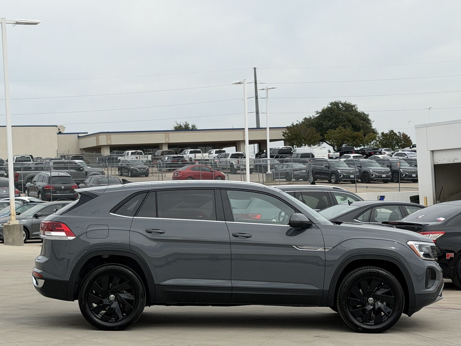 2026 Volkswagen Atlas Cross Sport 2.0T SE W/TECHNOLOGY