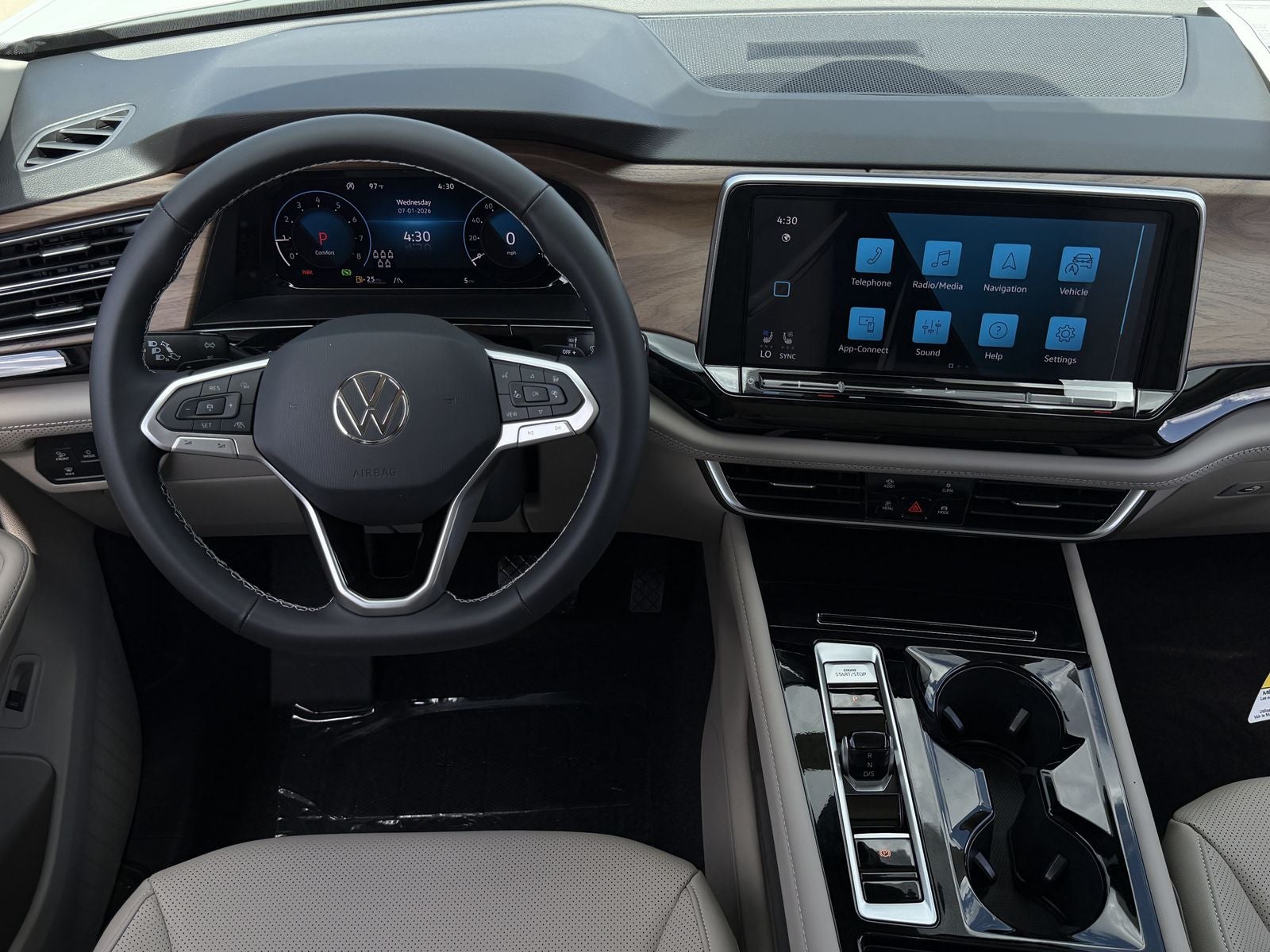 2026 Volkswagen Atlas 2.0T SE W/TECHNOLOGY