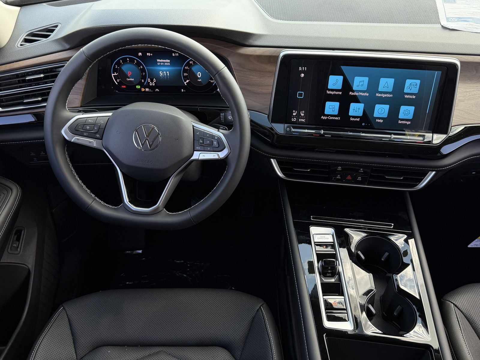 2026 Volkswagen Atlas 2.0T SE W/TECHNOLOGY
