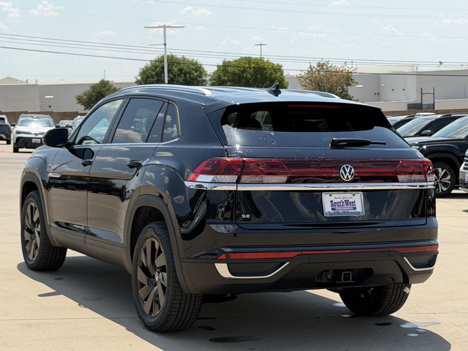 2026 Volkswagen Atlas Cross Sport 2.0T SE W/TECHNOLOGY