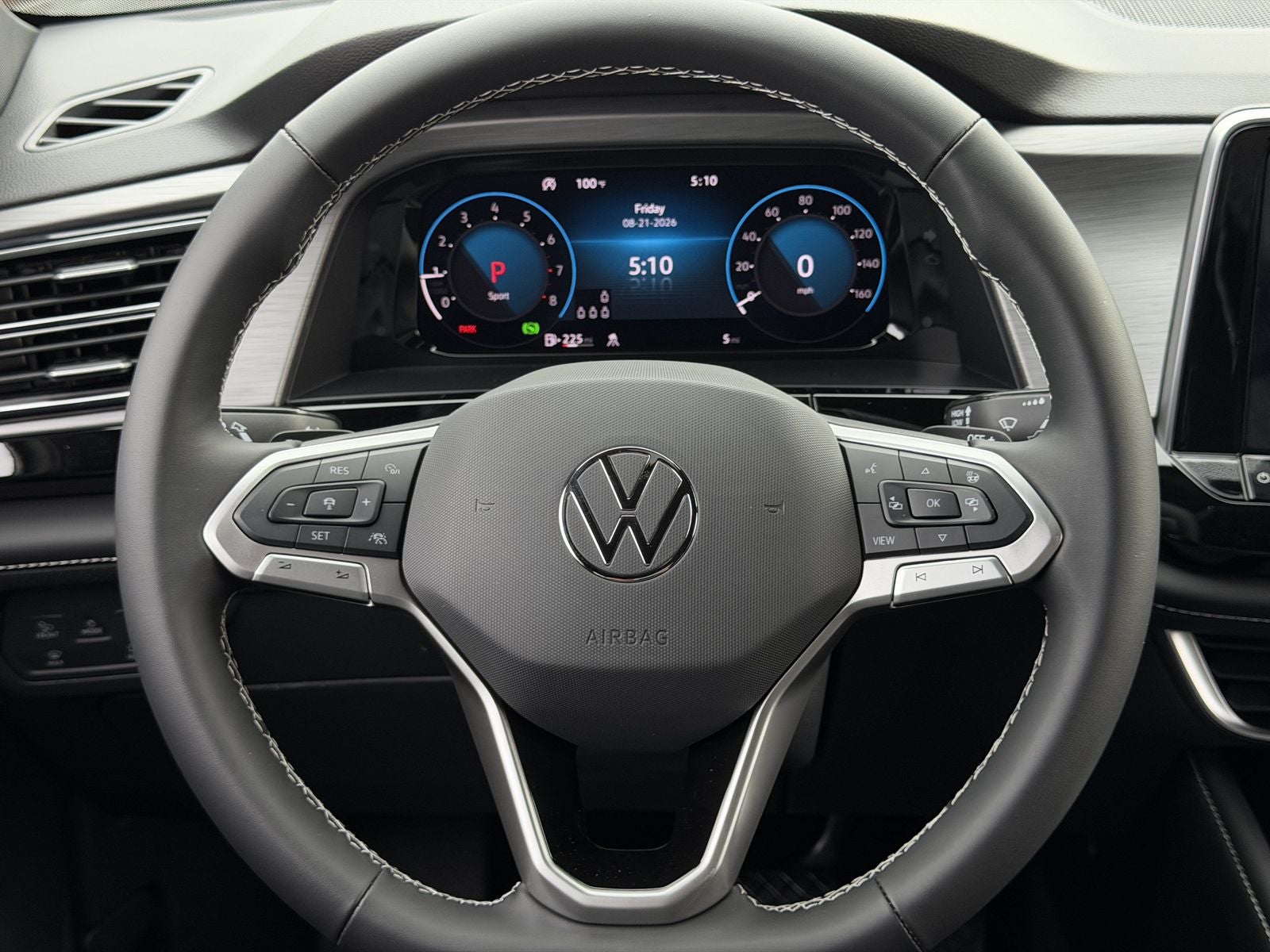 2026 Volkswagen Atlas Cross Sport 2.0T SE W/TECHNOLOGY