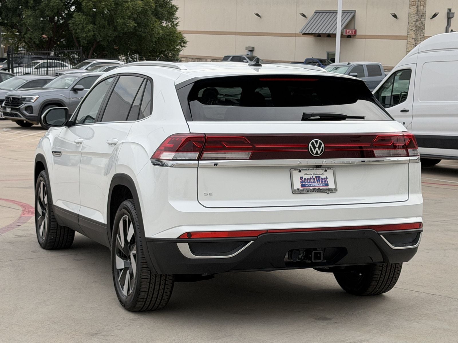 2026 Volkswagen Atlas Cross Sport 2.0T SE W/TECHNOLOGY