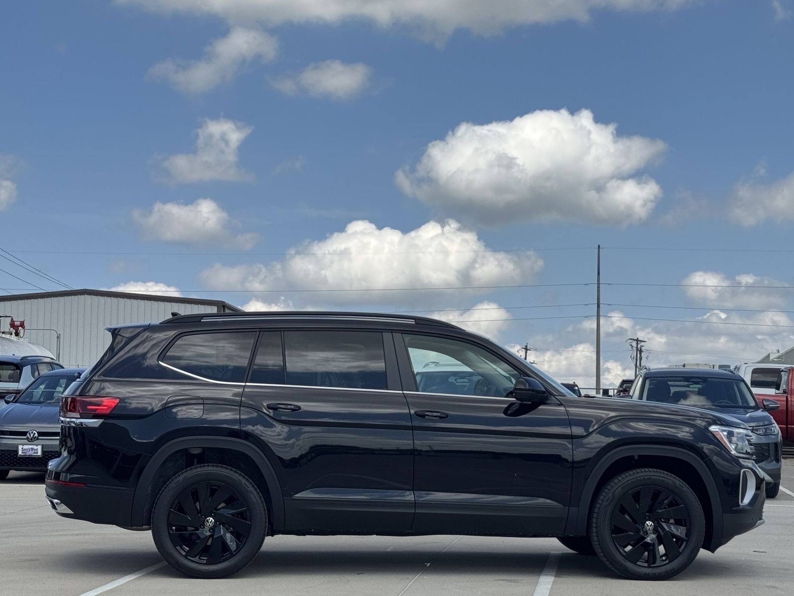2026 Volkswagen Atlas 2.0T SE W/TECHNOLOGY