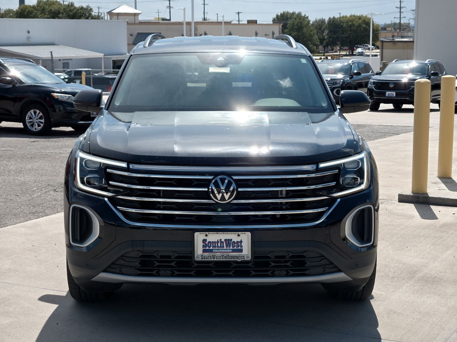 2024 Volkswagen Atlas 2.0T SE w/ Technology