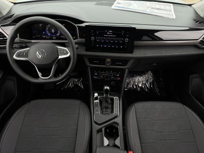 2026 Volkswagen Taos 1.5T SE Black