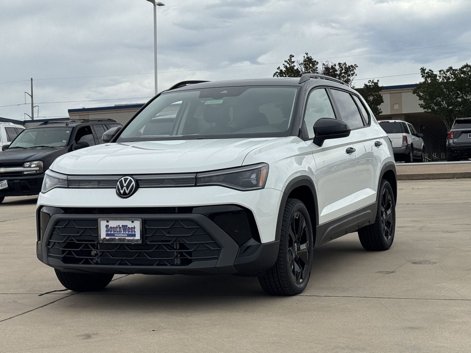 2026 Volkswagen Taos 1.5T SE Black