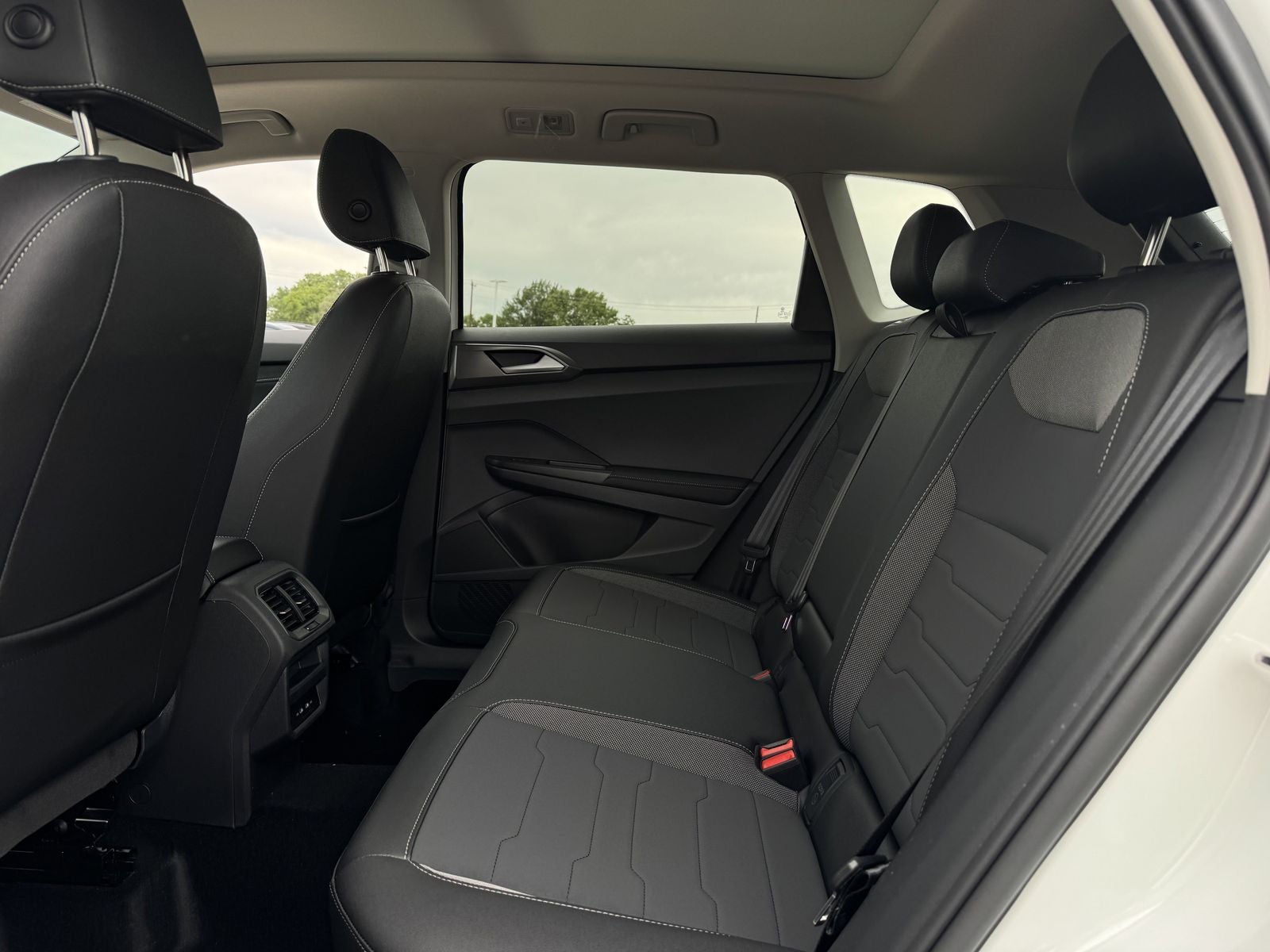 2026 Volkswagen Taos 1.5T SE Black
