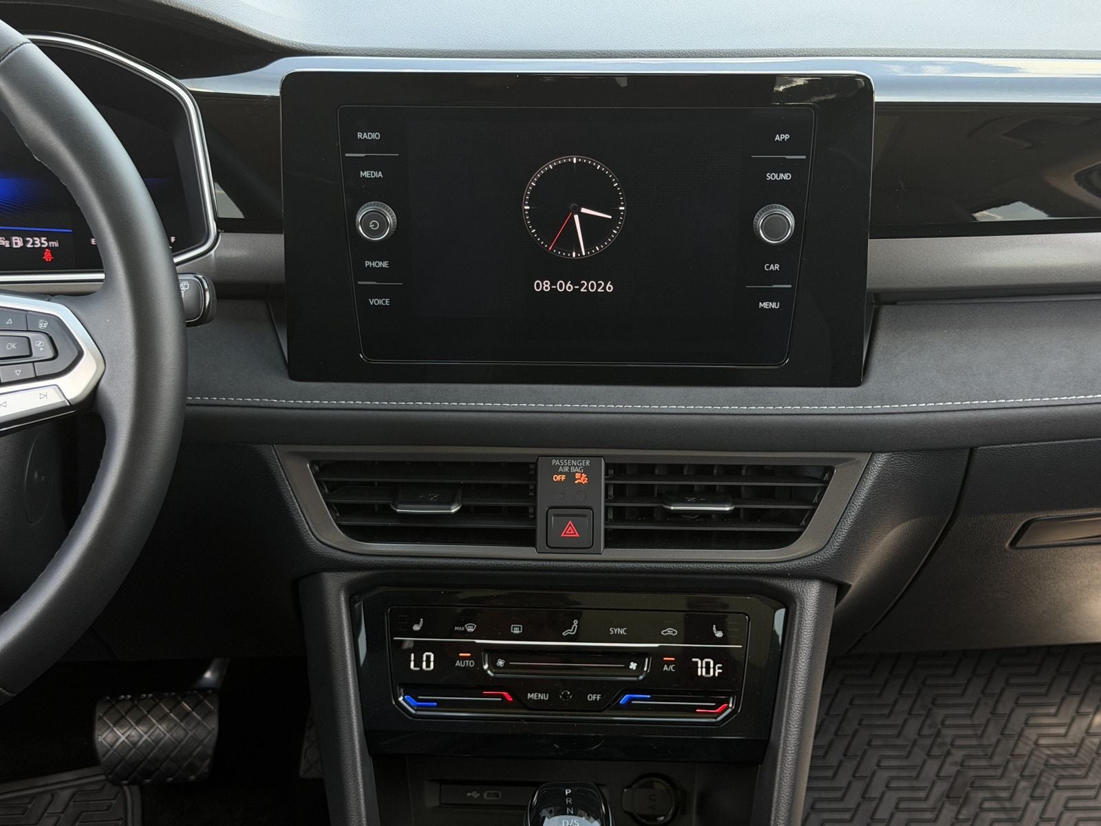 2026 Volkswagen Taos 1.5T SE Black