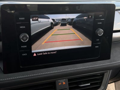 2026 Volkswagen Taos 1.5T SE Black