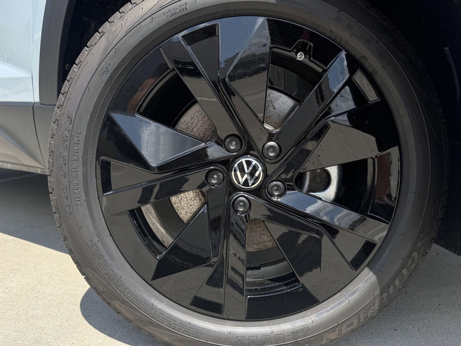 2026 Volkswagen Taos 1.5T SE Black