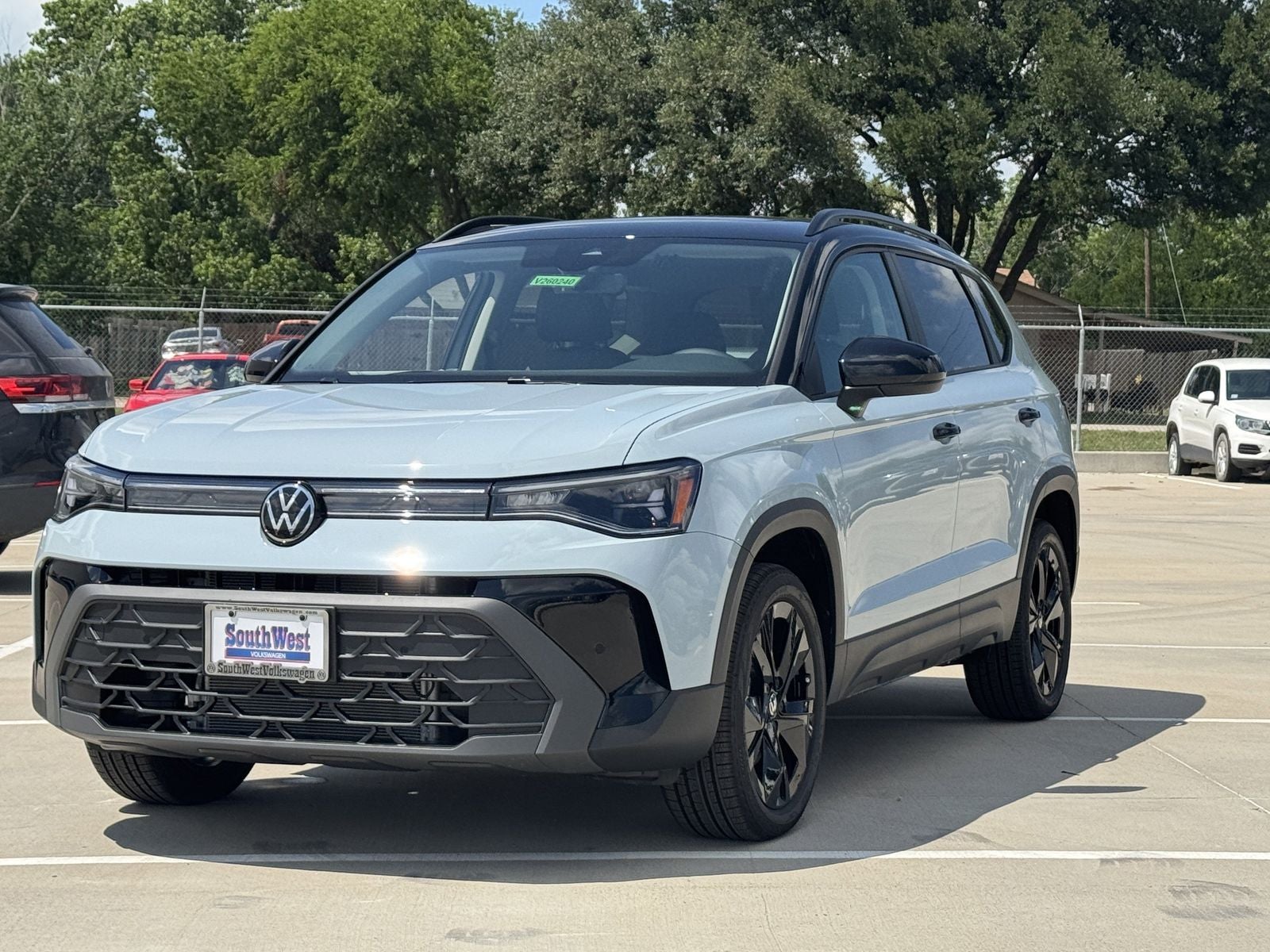 2026 Volkswagen Taos 1.5T SE Black