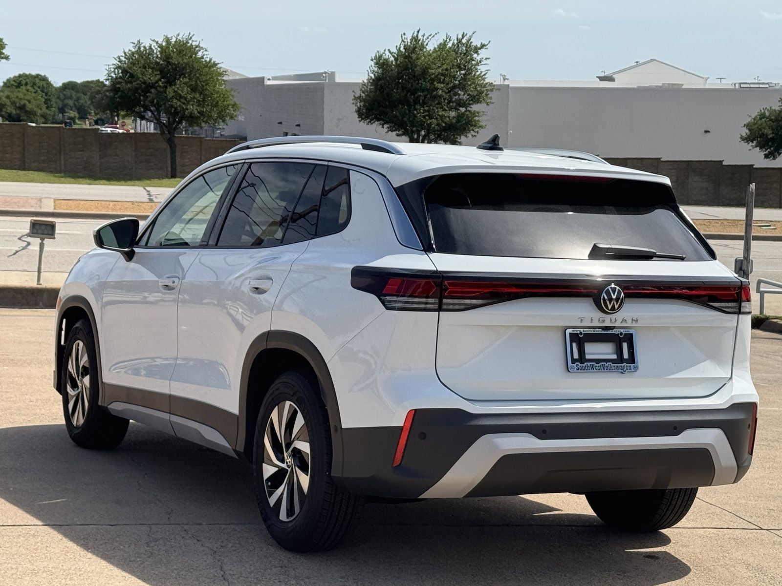 2026 Volkswagen Tiguan 2.0T S