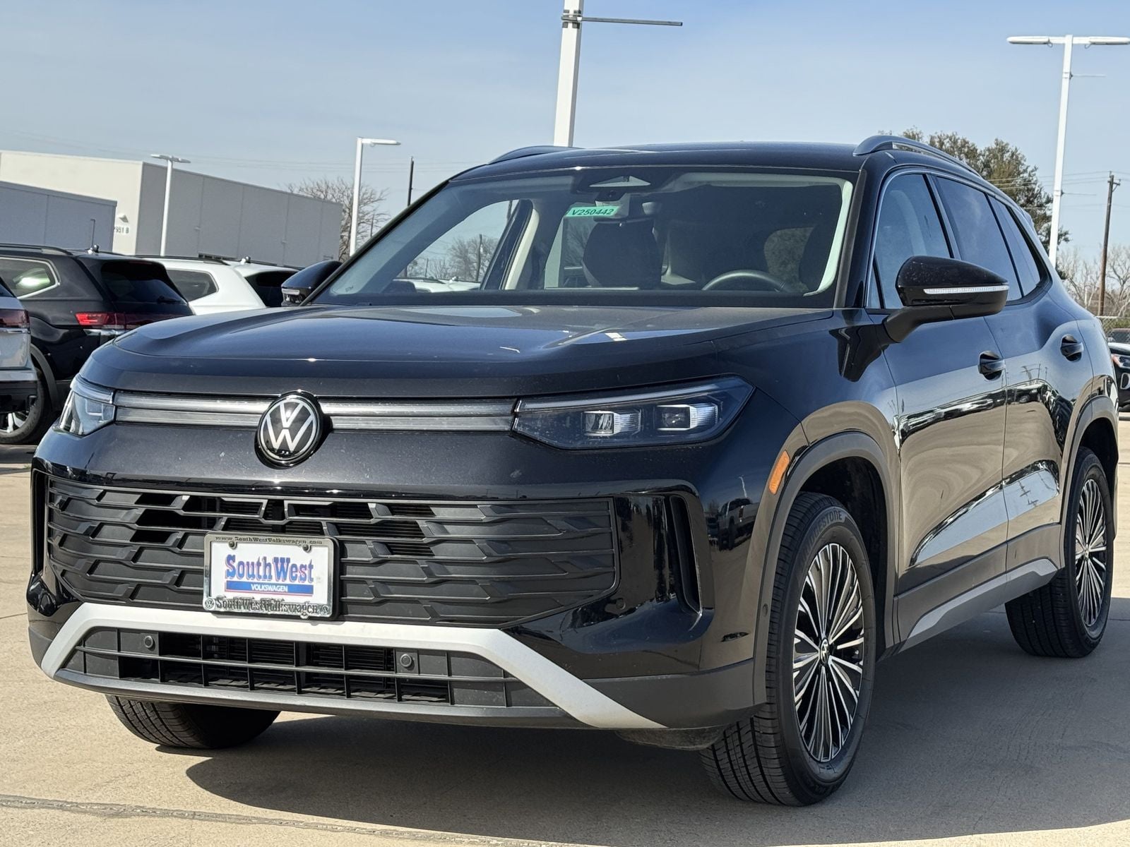 2025 Volkswagen Tiguan 2.0T S