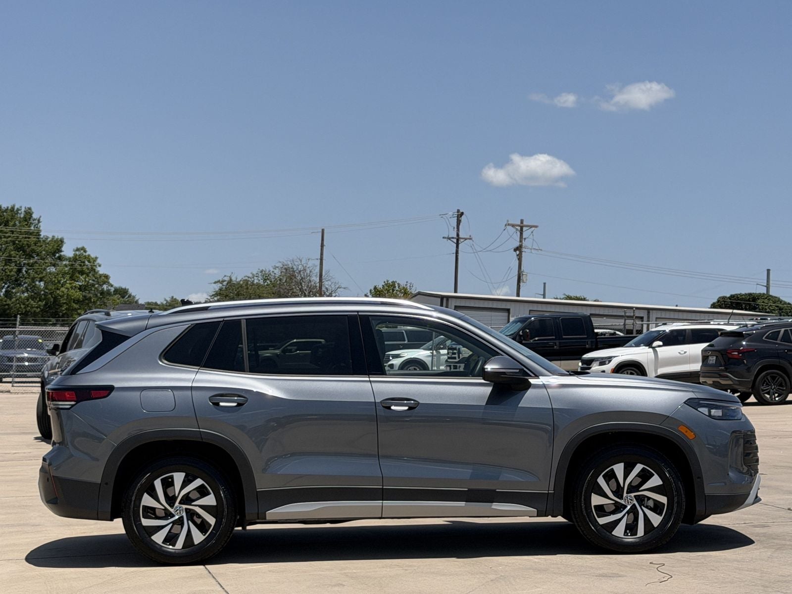 2026 Volkswagen Tiguan 2.0T S