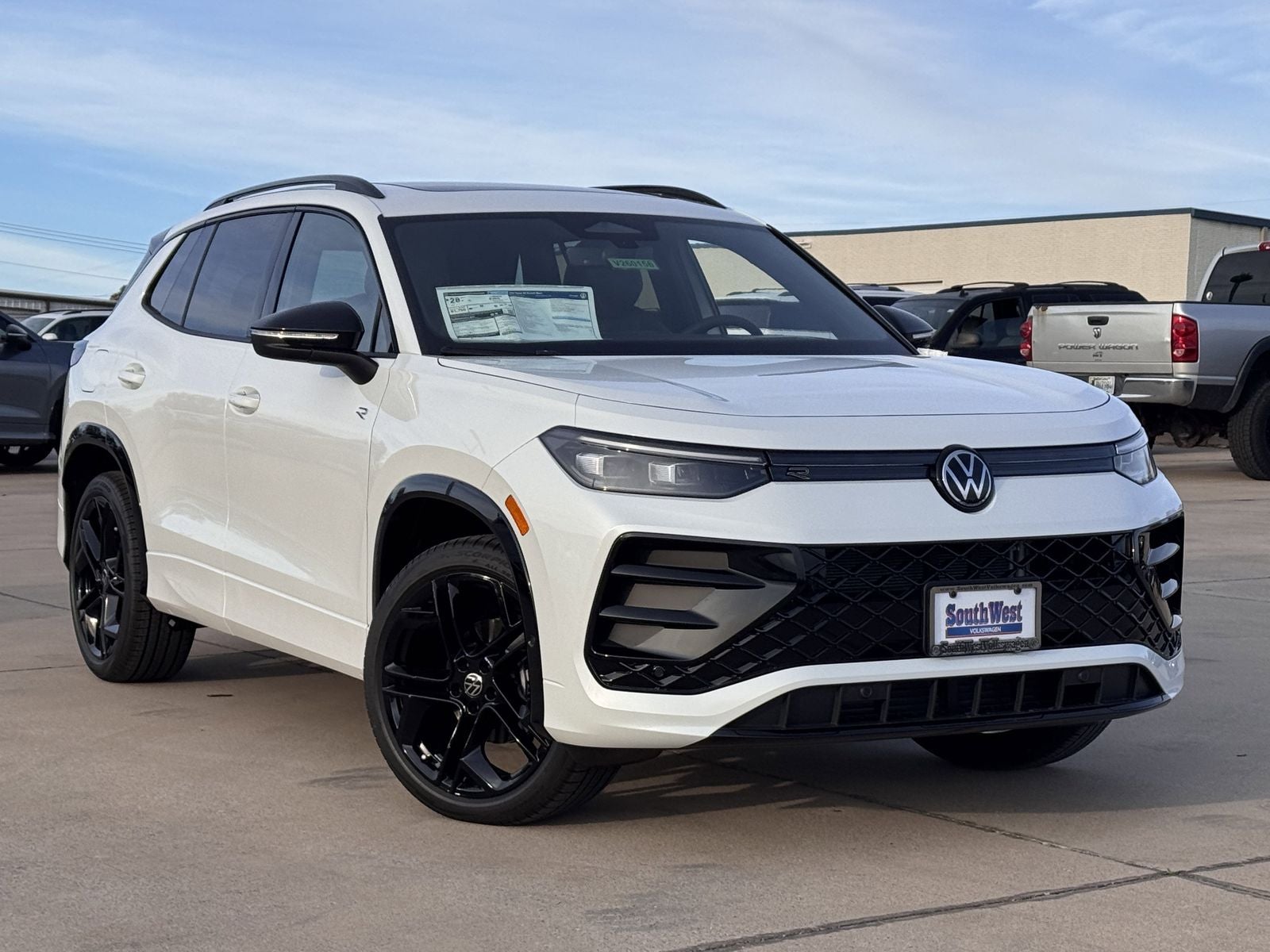 2026 Volkswagen Tiguan 2.0T SE R-Line Black