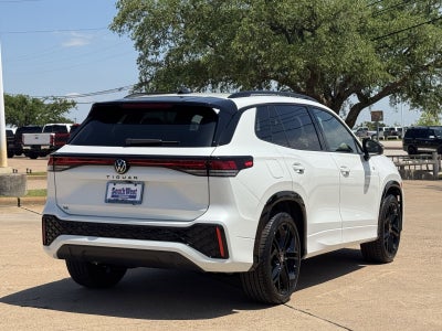 2026 Volkswagen Tiguan 2.0T SE R-Line Black