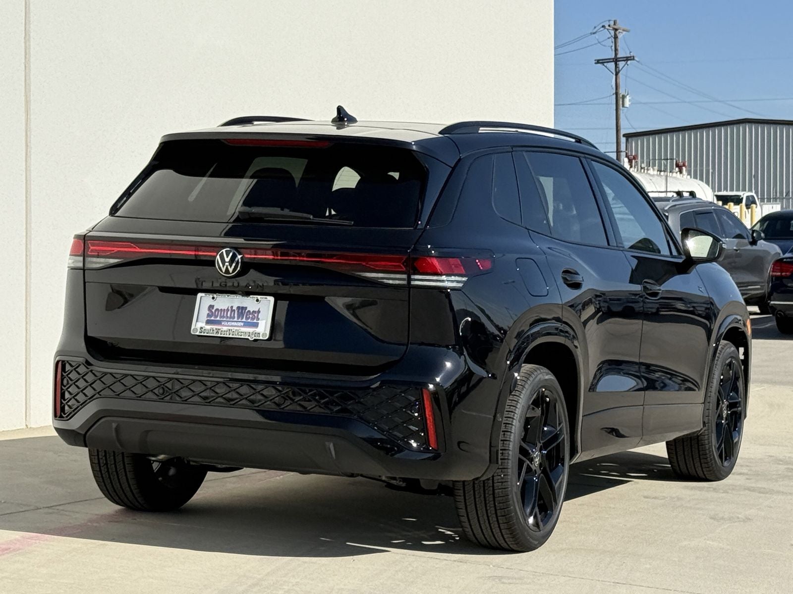 2026 Volkswagen Tiguan 2.0T SE R-Line Black