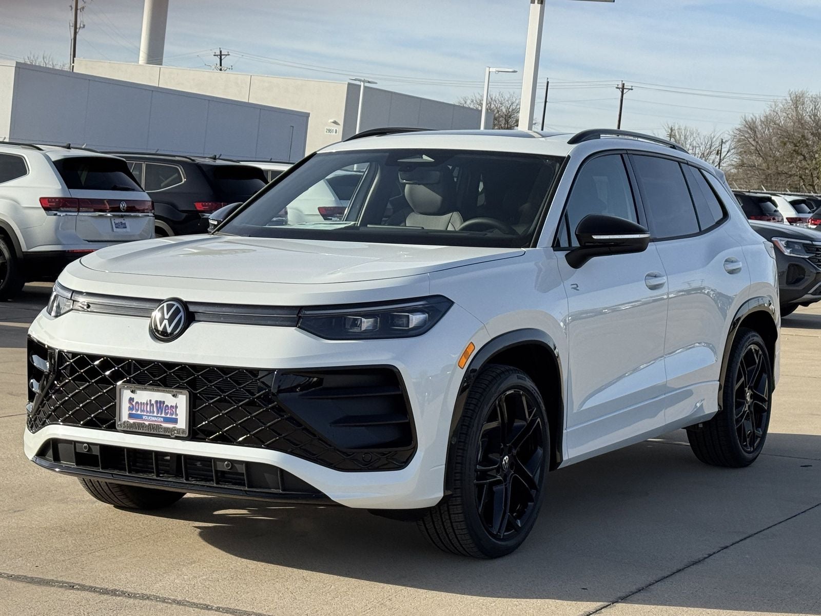 2026 Volkswagen Tiguan 2.0T SE R-Line Black