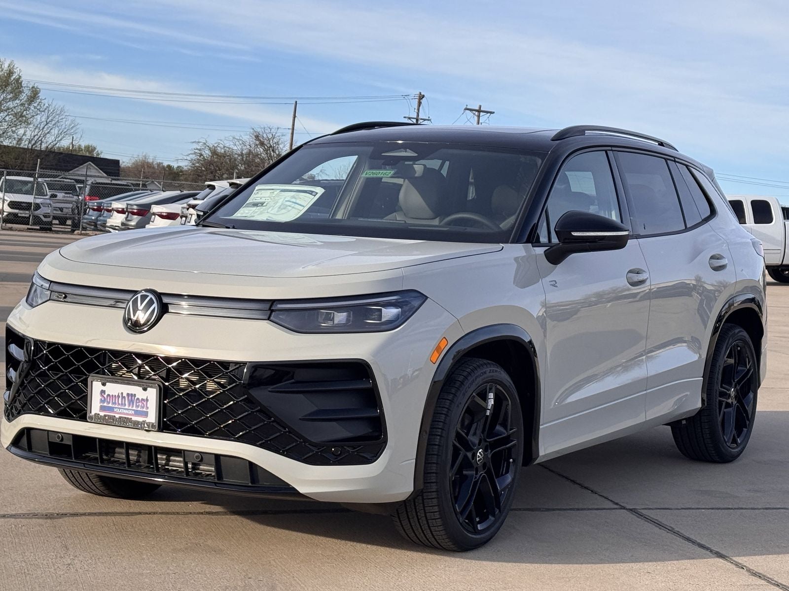 2026 Volkswagen Tiguan 2.0T SE R-Line Black