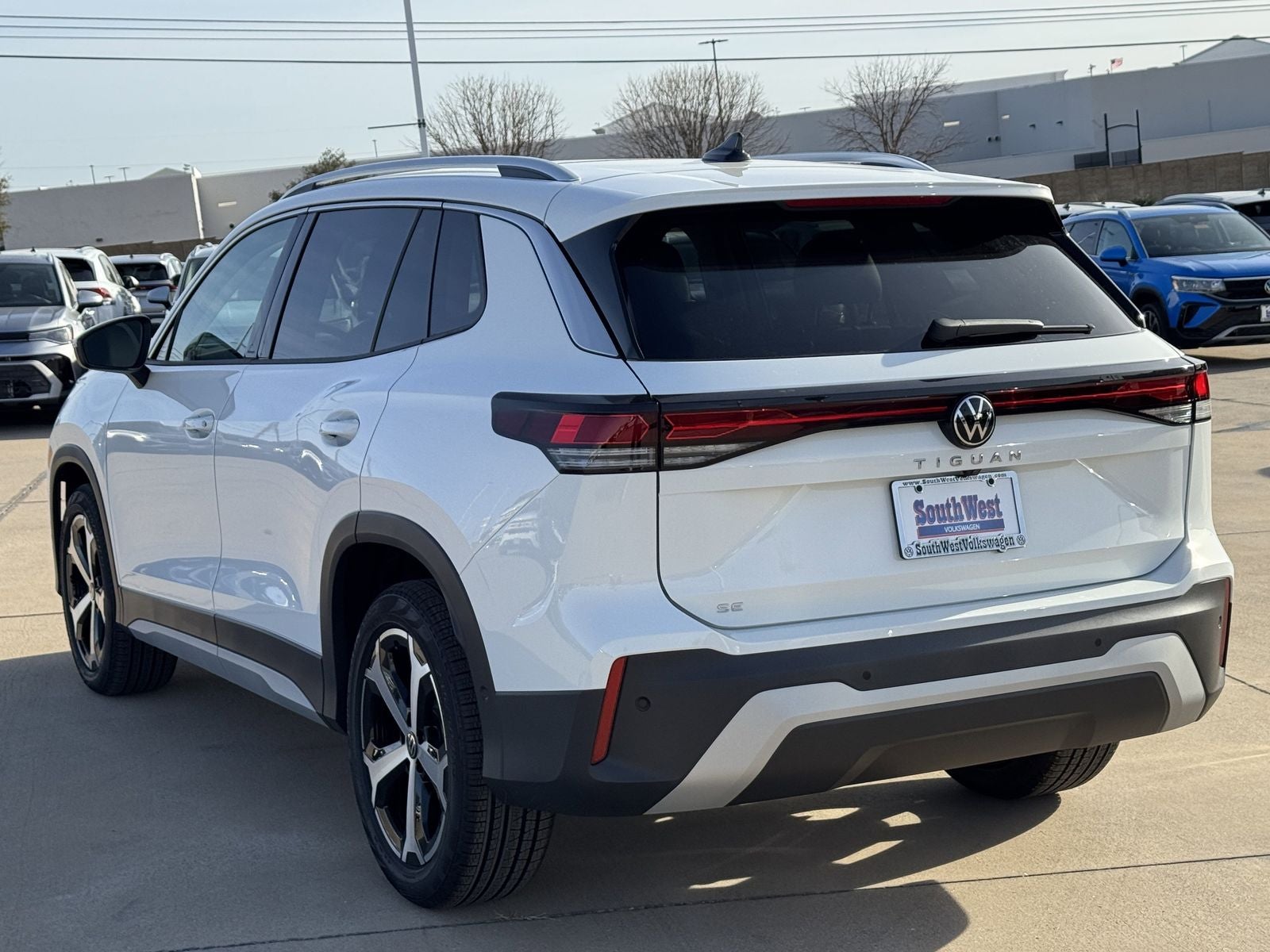 2026 Volkswagen Tiguan 2.0T SE