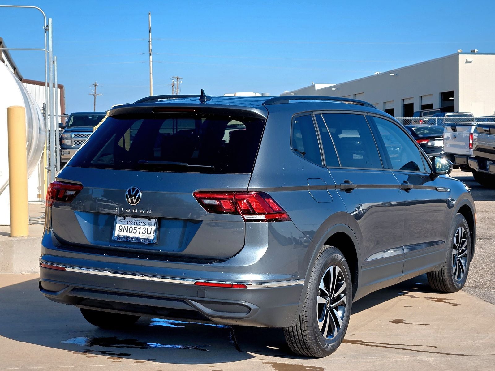 2024 Volkswagen Tiguan 2.0T S