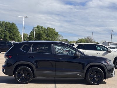 2025 Volkswagen Taos 1.5T SE