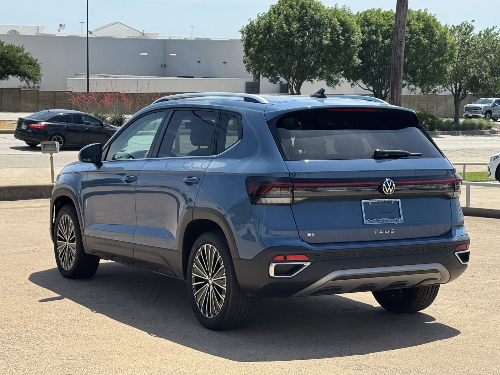 2025 Volkswagen Taos 1.5T SE