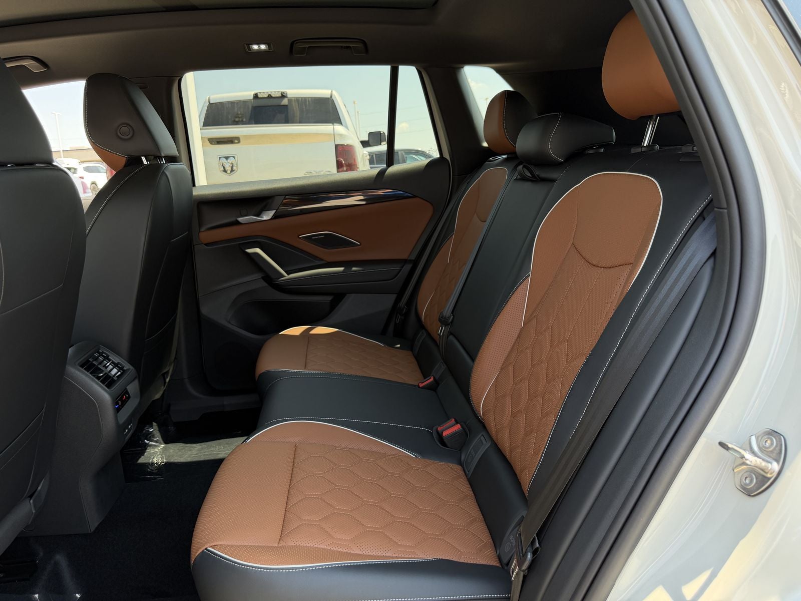2026 Volkswagen Tiguan 2.0T SEL R-Line Turbo