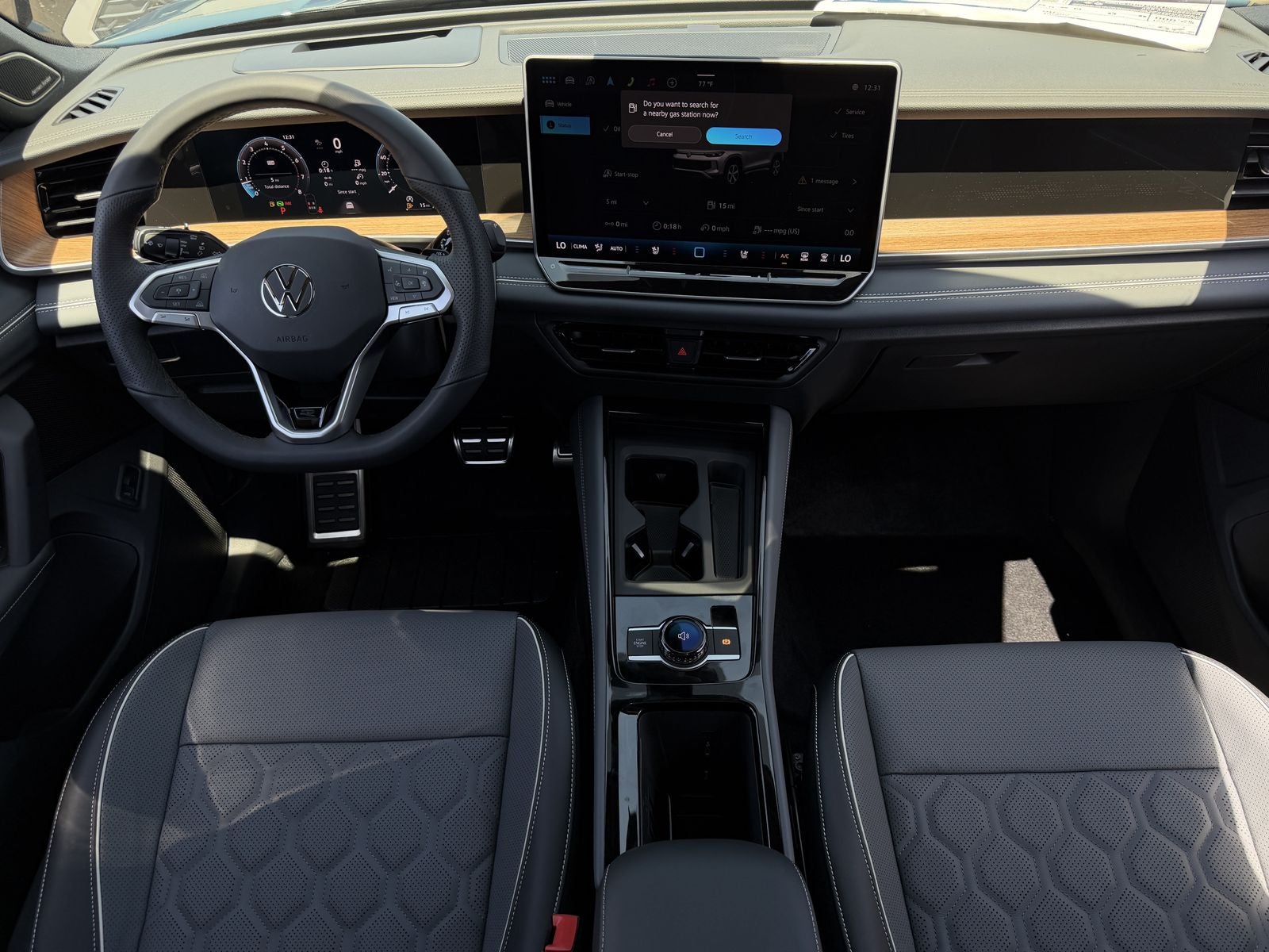 2026 Volkswagen Tiguan 2.0T SEL R-Line