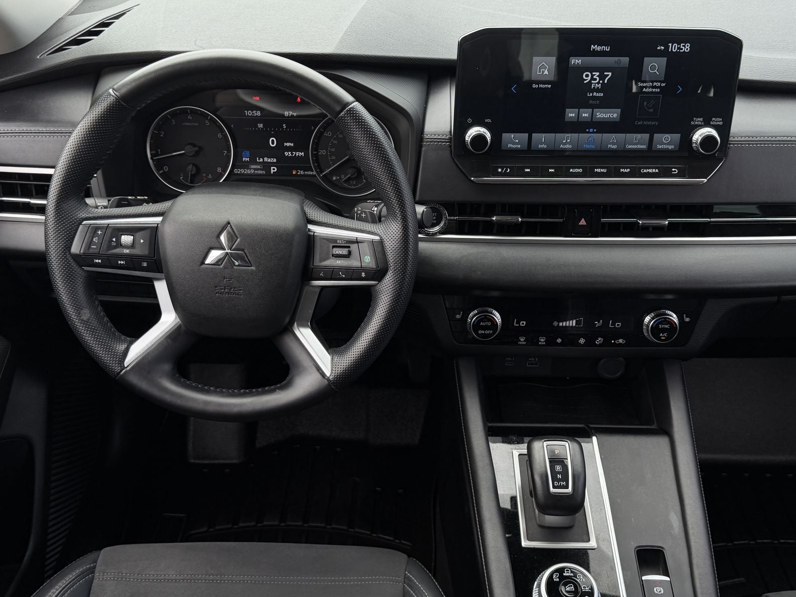 2023 Mitsubishi Outlander Base